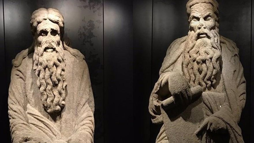 Estatuas de Isaac y Abraham, obras del Maestro Mateo