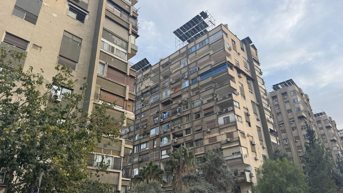 El edificio Economistas del Mezze Oriental, donde Ahmed al-Sharaa se crio y pasó su infancia.