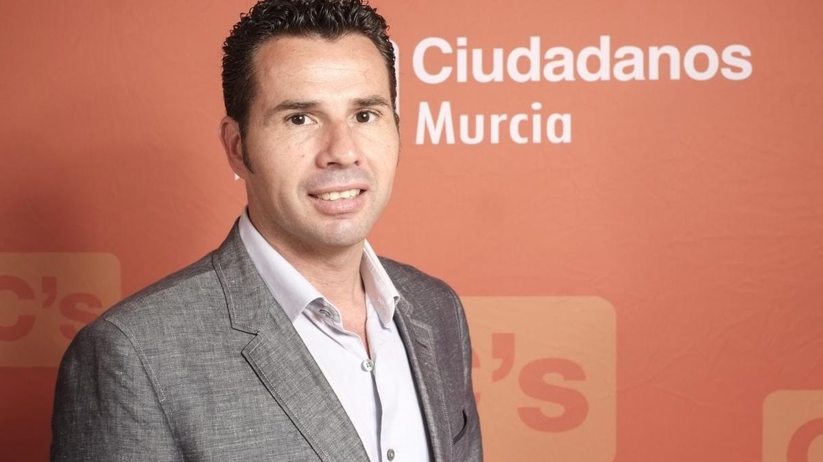 Ciudadanos destituye al delegado territorial de Murcia por las presuntas irregularidades de financiación