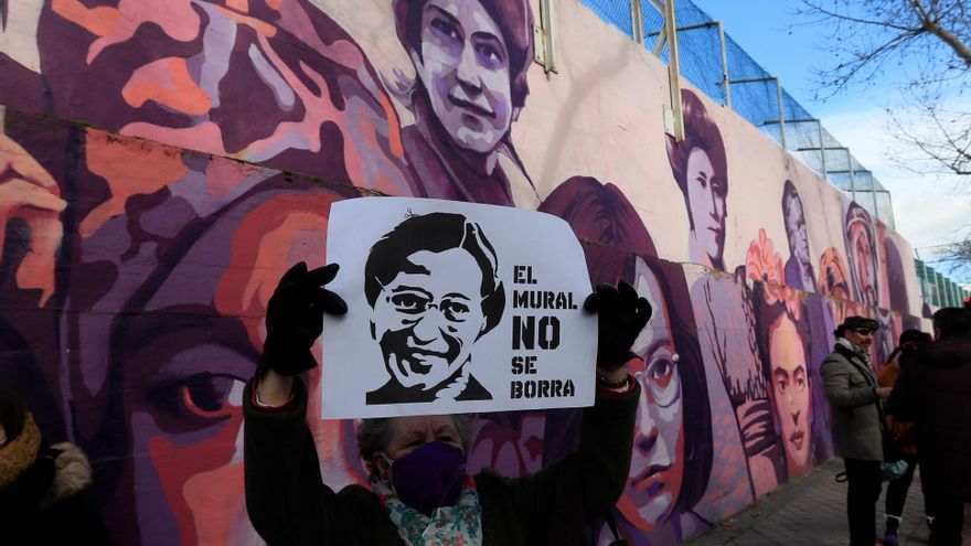 Una onda expansiva en defensa del mural feminista vandalizado de Ciudad Lineal se propaga por España