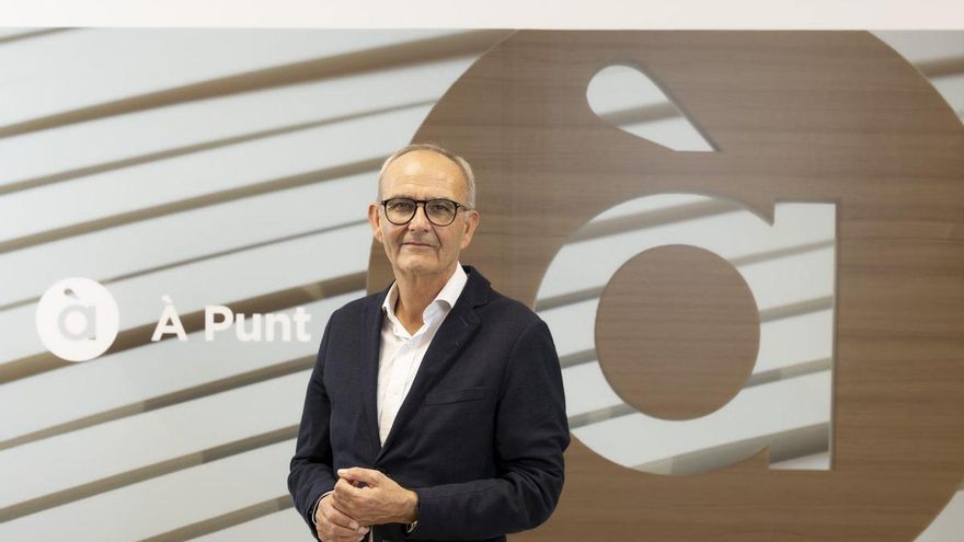 À Punt ya emula a Canal 9: denuncias de manipulación, censura de voces críticas con el PP e insultos contra Pedro Sánchez