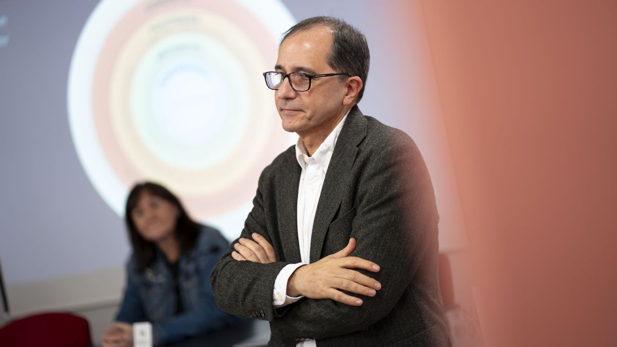 Gandia propone situar al alumno "en el centro" de una Universitat de València adaptada al reto de la Inteligencia Artificial