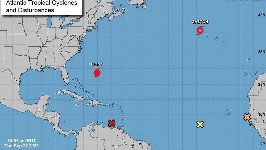 Perturbaciones activas en el Atlántico, según el CNH