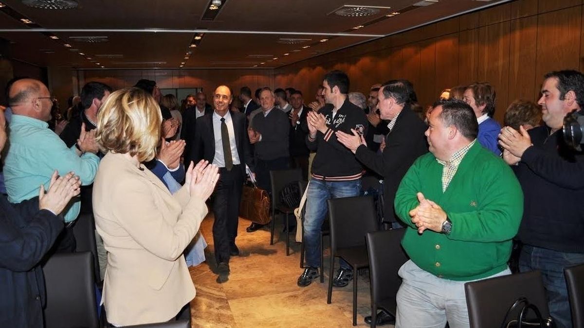 Diego pide el voto a los compromisarios: "A dos años de las elecciones, es mejor un cambio tranquilo que experimentos"