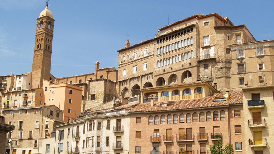 Diversidad cultural, edificios renacentistas y una catedral en esta localidad de Aragón rodeada de naturaleza
