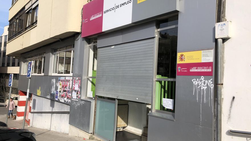 Archivo - Oficina de empleo del EMCAN en la calle Isaac Peral de Santander