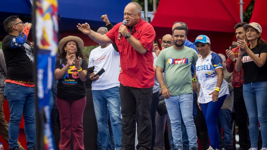 Venezuela dice que "arrebataron" cuatro niños a sus madres antes de ser deportadas de EEUU