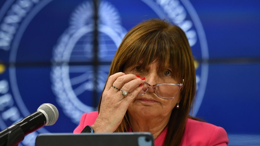 Bullrich presentó el protocolo antipiquetes de Milei: "Si se toma la calle, va a haber consecuencias”