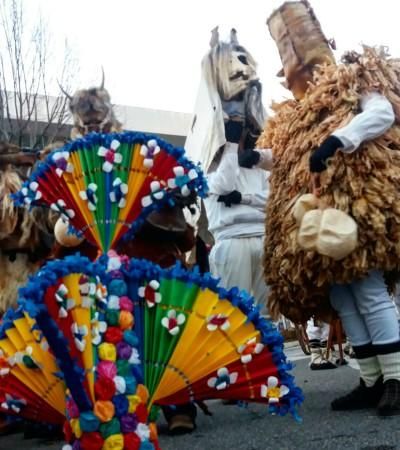 Representantes de mascaradas tradicionales de la provincia de León en Bragança (Portugal).