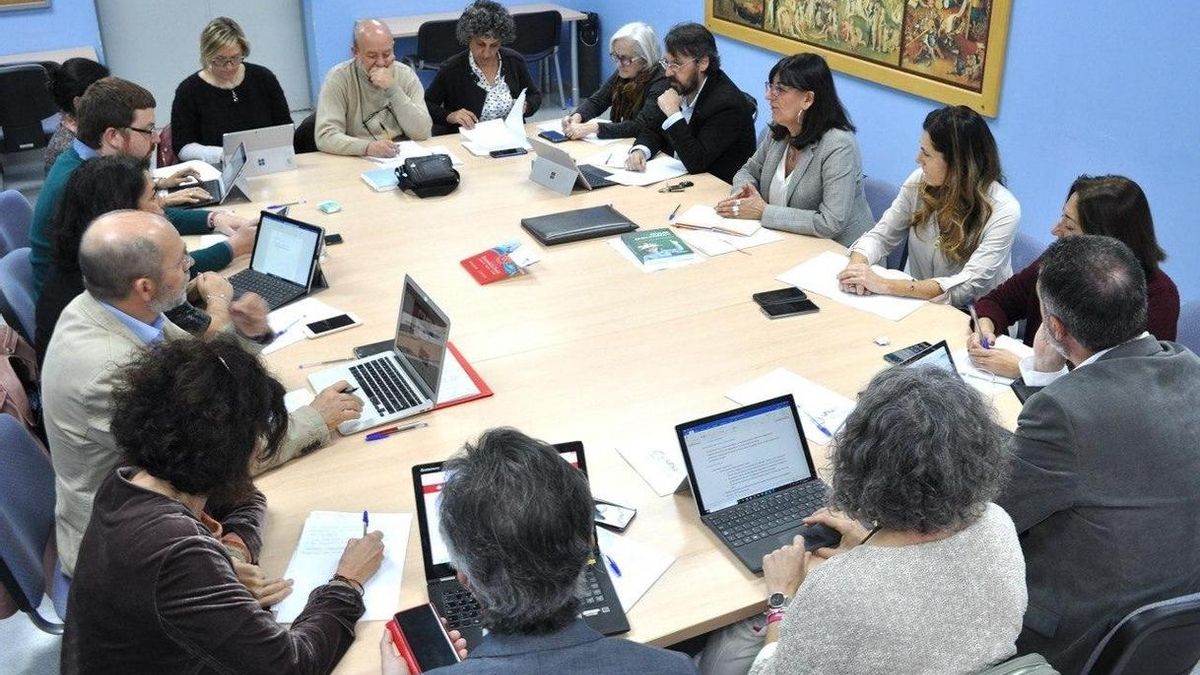 La UHU aconseja la vía telemática para reuniones y reforzará los sistemas de higiene