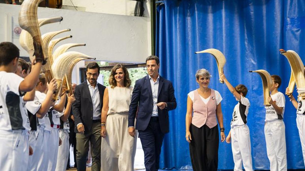 El lehendakari, Imanol Pradales, en un acto este lunes en Markina-Xemein