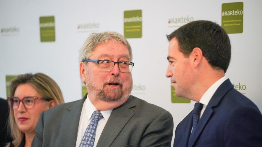 PNV, PSE-EE y EH Bildu se dan otro mes para negociar un candidato de consenso tras el adiós de Lezertua en el Ararteko