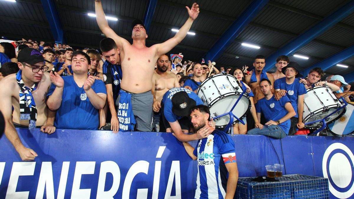 La SD Ponterradina no consigue el ascenso a Segunda División al perder 0-1 contra el FC Andorra. 