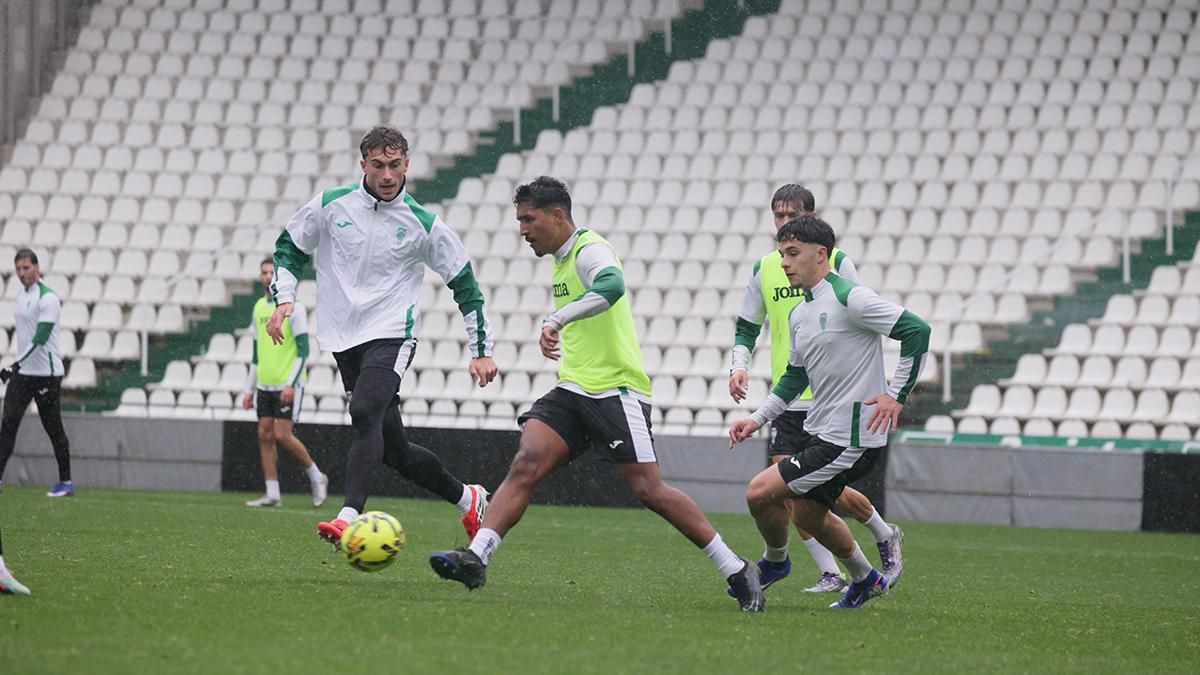 Las imágenes del amistoso entre el Córdoba CF y el filial