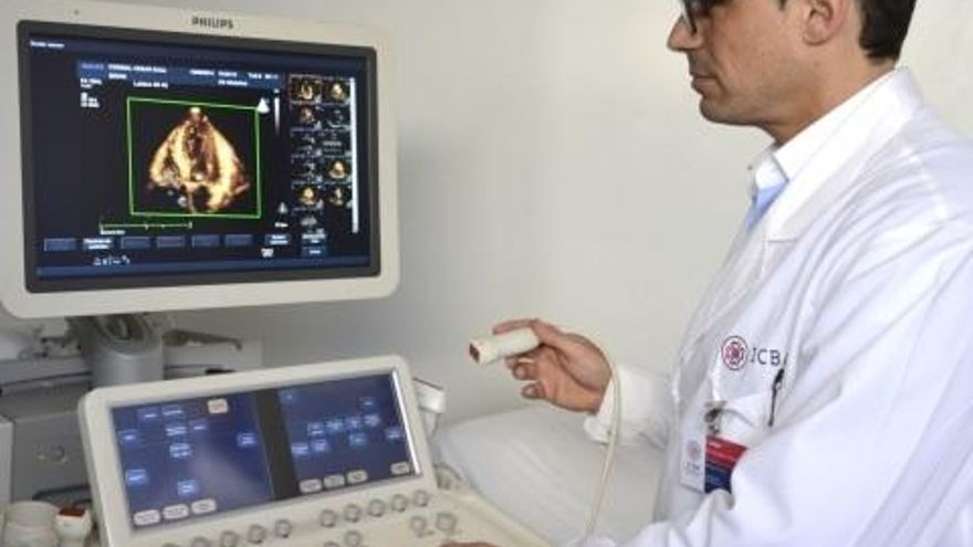 Vergeles, sobre las vacantes de Medicina Familiar: "Está en juego la atención primaria"