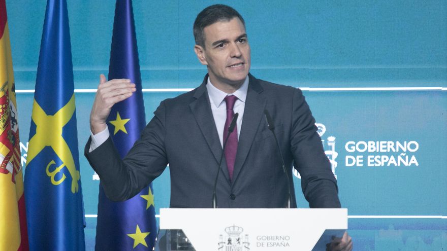 El presidente del Gobierno, Pedro Sánchez, realiza unas declaraciones tras el vi