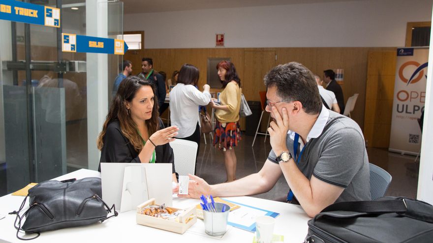 La jornada, cuya inscripción está abierta hasta el lunes, 28 de junio, se organiza en torno a dos salas virtuales, por las que desfilarán un total de 36 ponencias entre las nueve de la mañana y las tres de la tarde