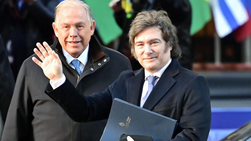 Milei insta a que Mercosur no sea "escudo protector", sino "lanza para penetrar mercados"