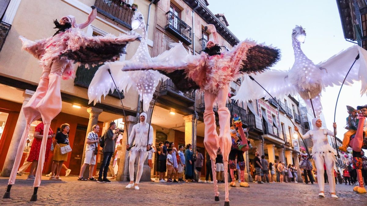 Espectáculos por las calles de Alcalá de Henares.