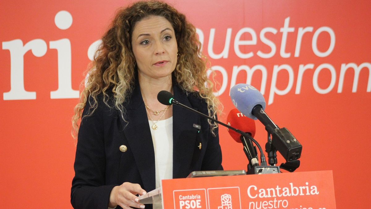 La portavoz de la Comisión Ejecutiva Autonómica del PSOE de Cantabria, Ainoa Quiñones