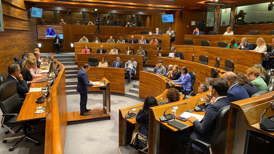 Barbón anuncia que la Universidad pública será gratuita en Asturias a partir de 2025 para quien no pueda pagarla