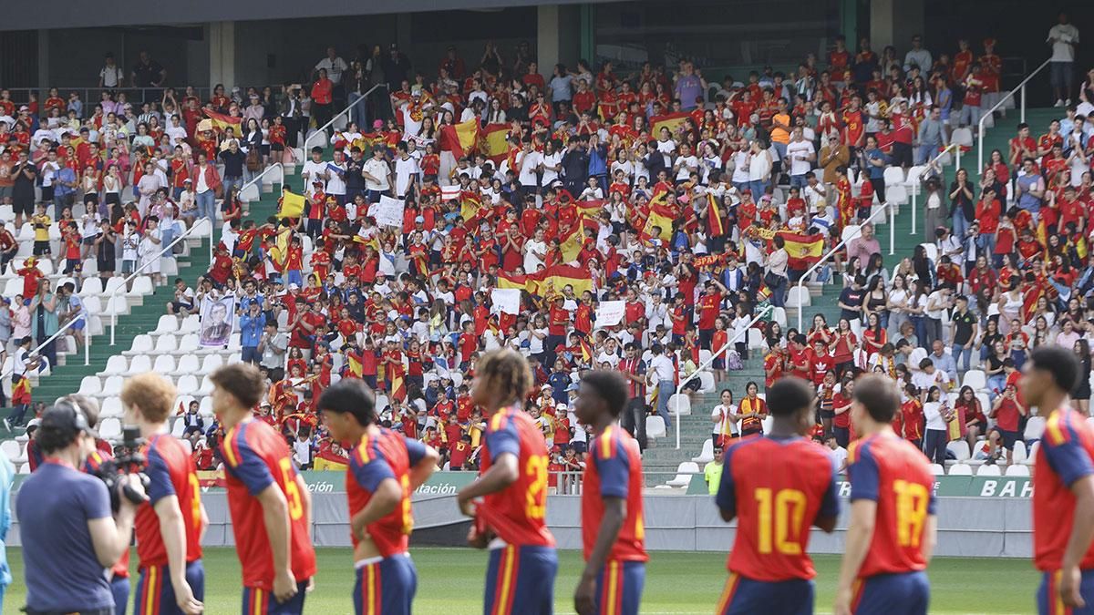 Las imágenes del partido España - Ucrania Sub 17 en El Arcángel