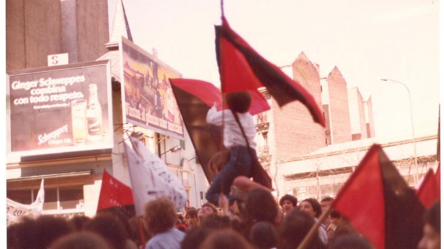 Historia de la manifestación del Primero de Mayo en Bravo Murillo: una tradición rojinegra de 40 años