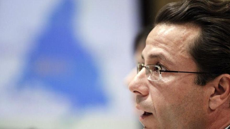 Javier Lasquetty: el hombre de FAES al que ahogó la 'marea blanca'