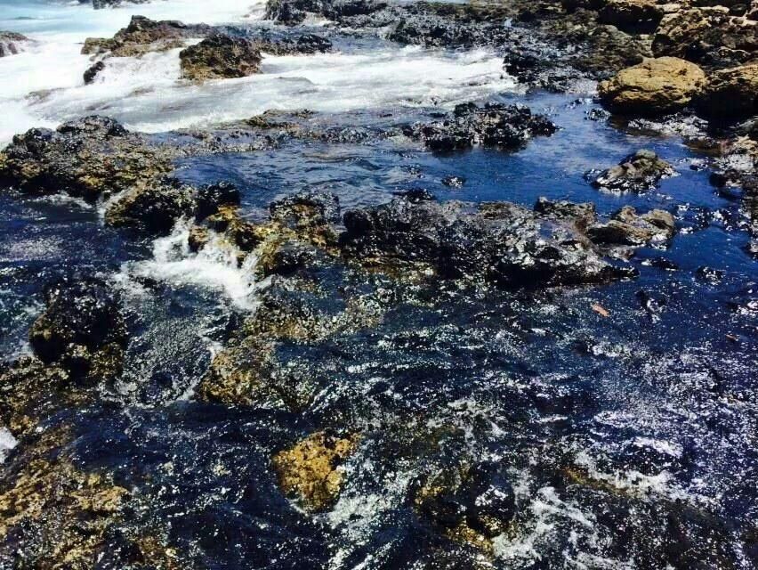 Vertido de petróleo en la playa de El Cabrón.