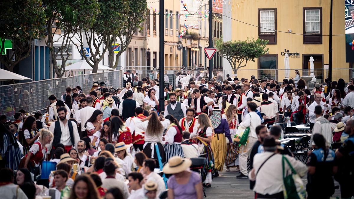 Así se vivió el Baile de Magos de San Benito, en La Laguna