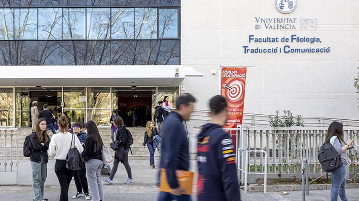 Pràctiques universitàries: un nou paradigma o continuar formant per al passat