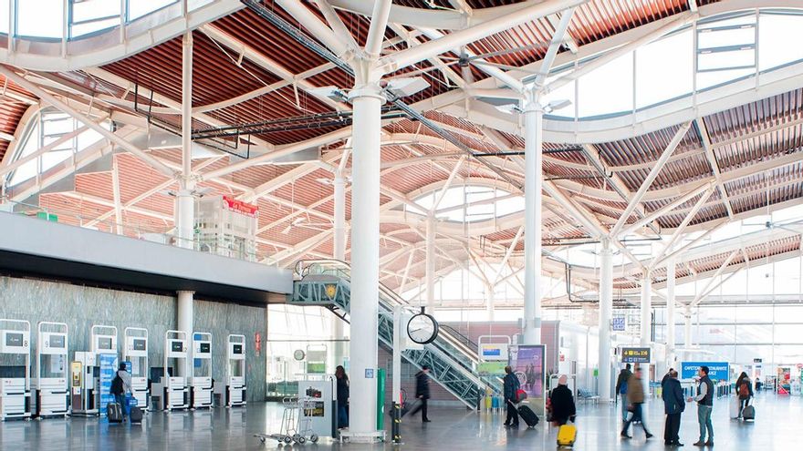 El Gobierno de Aragón aspira a que el aeropuerto de Zaragoza tenga conexiones con "más de 30 países"
