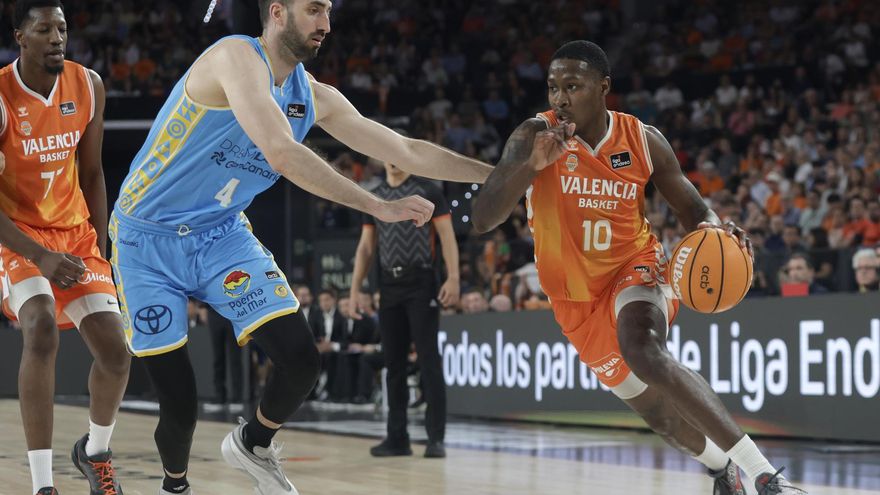 El Gran Canaria desciende tras 31 años en la élite del baloncesto y después de una temporada para olvidar