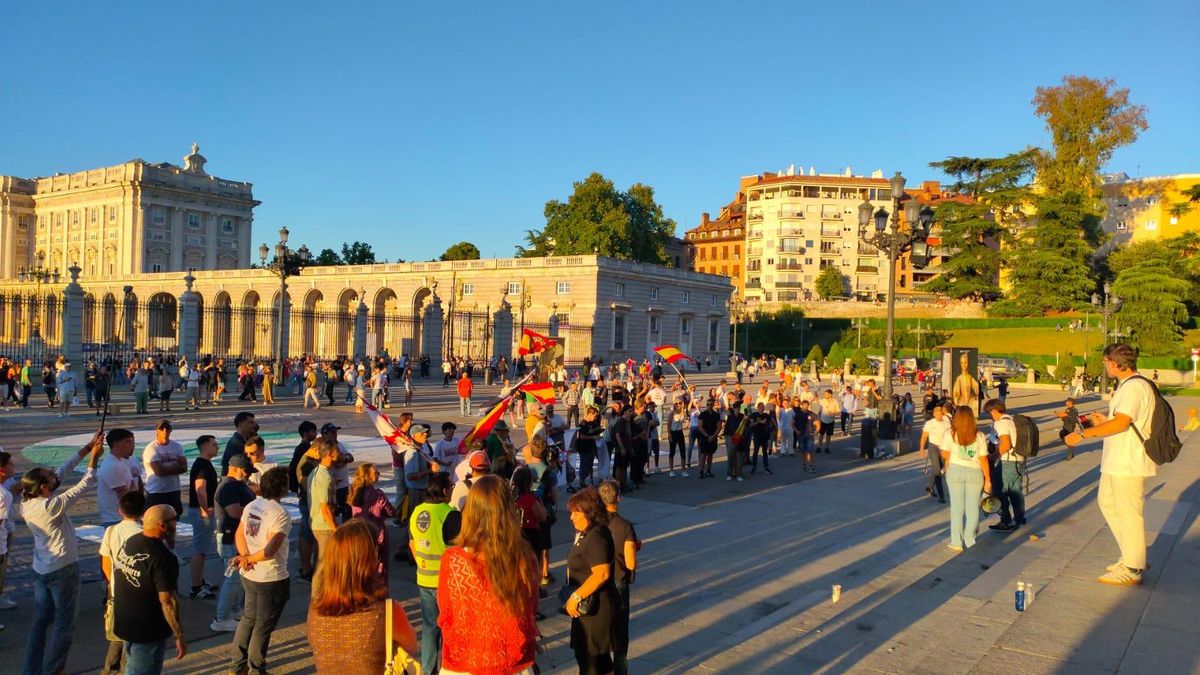 Concentración ultra de Save Europe Act en Madrid.