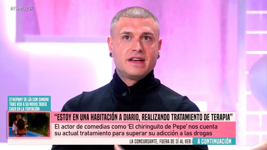 Adrián Rodríguez se sincera en 'Fiesta' sobre su adicción a las drogas: "No se puede decir que esté recuperado"