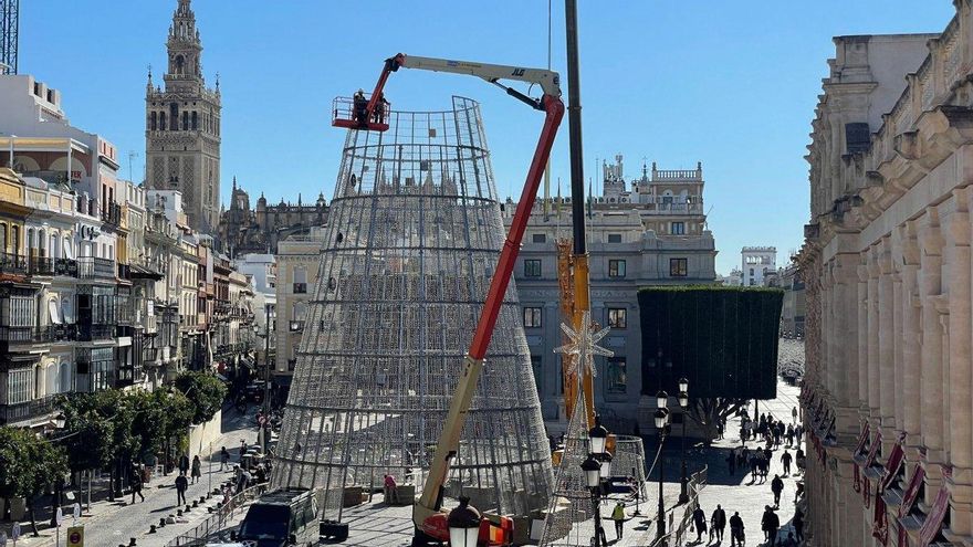 El árbol de luces led más grande de Europa se 'planta' esta Navidad en Sevilla