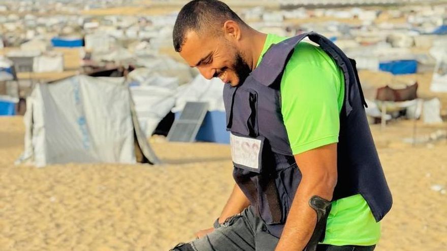 Hazem Suleiman, periodista en Gaza: "Después de cada ataque contra la prensa salimos más decididos a continuar"