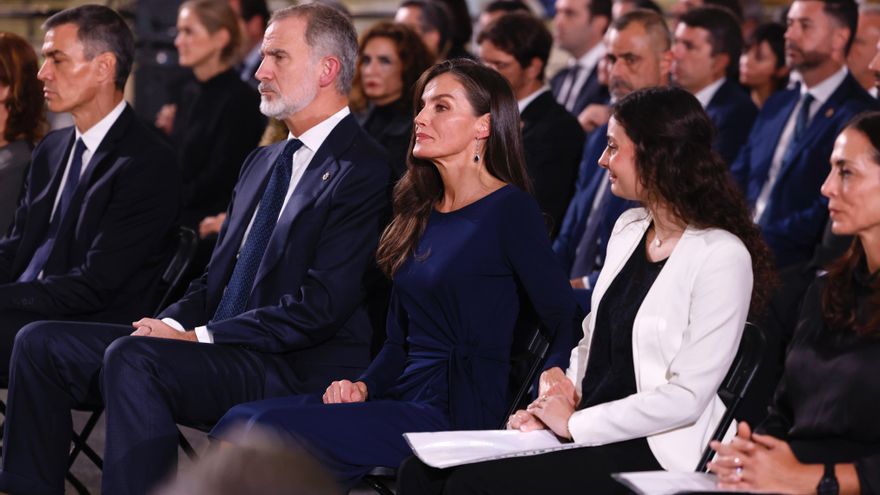 Felipe y Letizia en el funeral del Estado