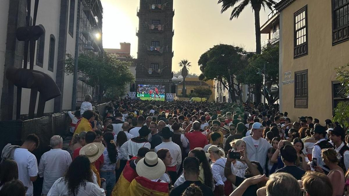 Polémica en La Laguna por proyectar el partido de España-Bélgica en una de sus fiestas tradicionales más importantes