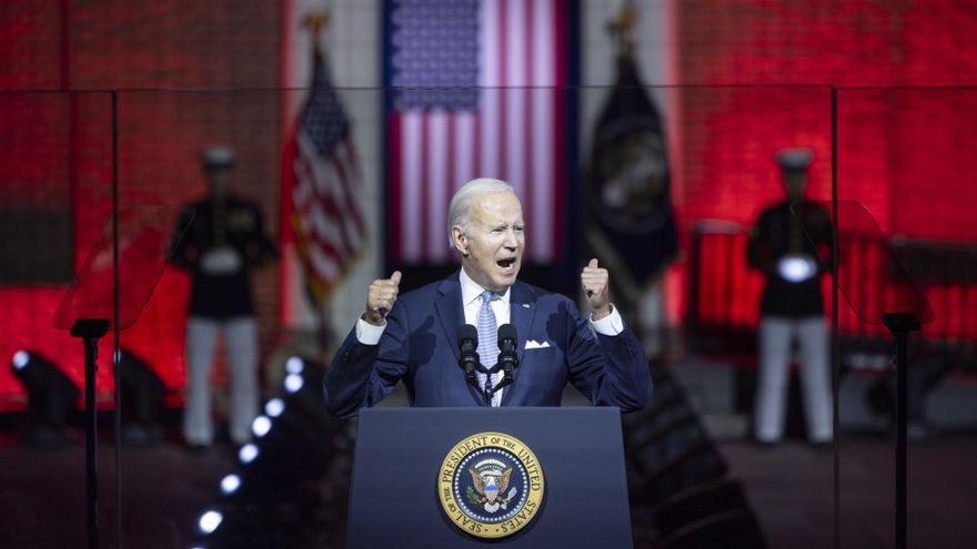 Biden advierte que la democracia de EEUU está en peligro por el "extremismo" de Trump y sus seguidores