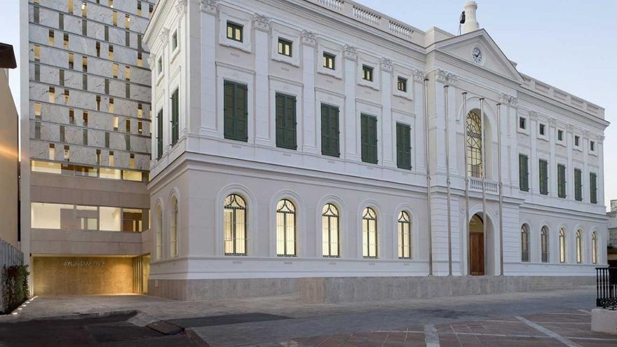 Fachada del Ayuntamiento de El Puerto de Santa María (Cádiz)