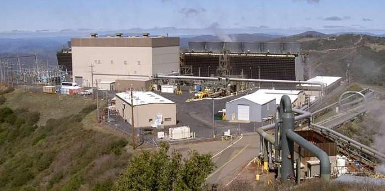 Planta “Calpine Sonoma” de 78MW eléctricos brutos (72 MW netos), iniciada en 1981. Middletown, California (EE.UU)