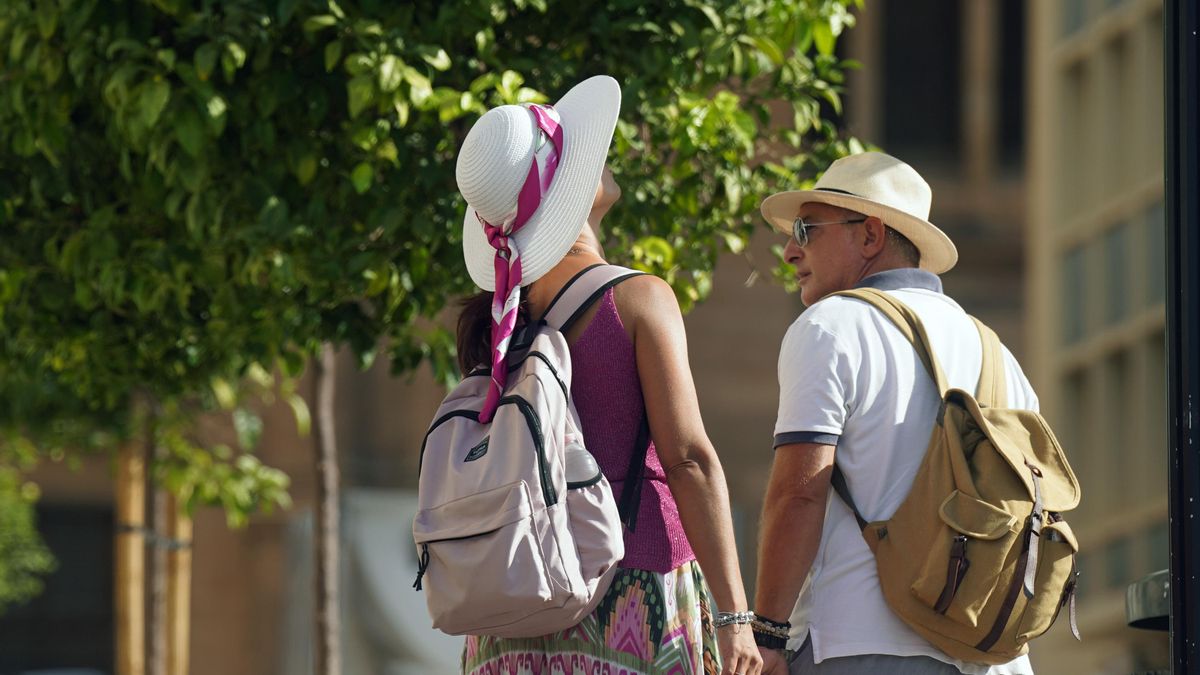 Agosto se despide de Sevilla con tardes cálidas y noches frescas