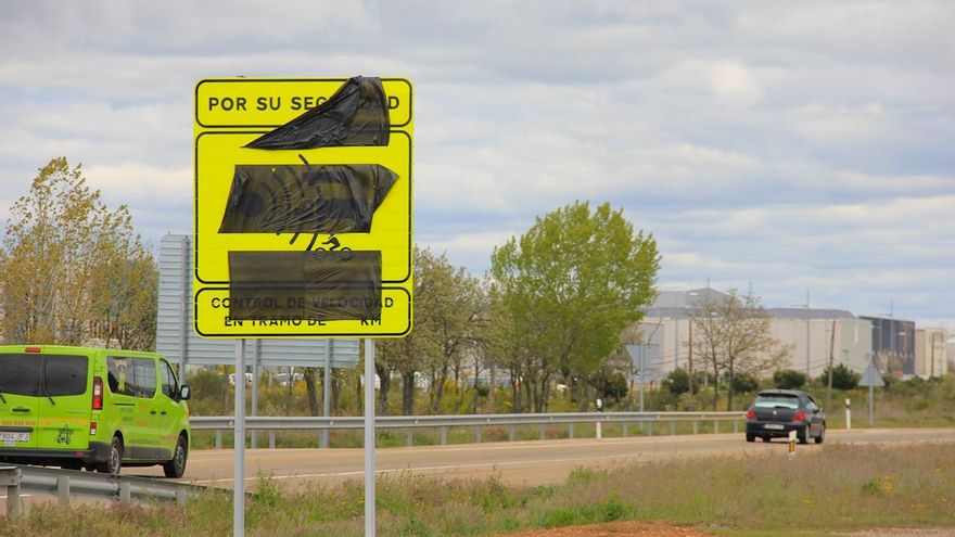 RADAR multas tráfico velocidad carretera autopista león astorga al-71 carretera nacional 120 villadangos del páramo polígono industrial