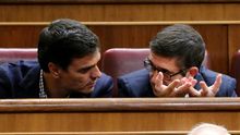La dimisión de Pedro Sánchez busca desactivar a Patxi López como rival en el bando del 'no' a Rajoy