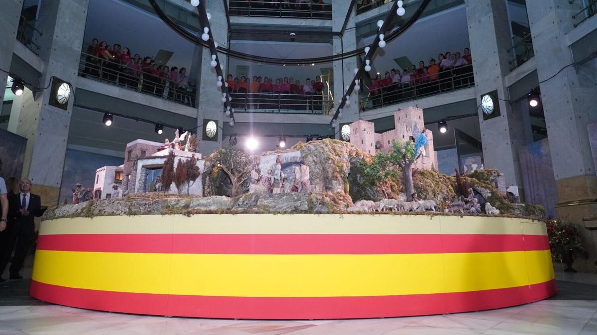 El inesperado origen de la bandera de España en belenes de Madrid: el malentendido de Aguirre con un político ahora en Vox