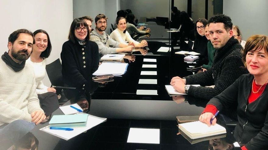 La Consejería de Educación, Formación Profesional y Universidades se reúne con ONG's para abordar la titulación del alumnado migrante