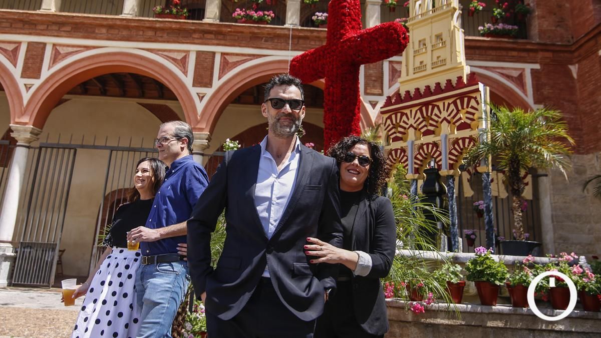 Cruz de mayo de la Hermandad del Huerto en el Compás de San Francisco