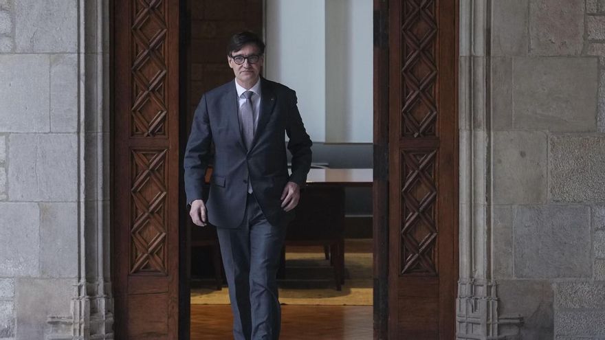 Salvador Illa sufre "déficit motor y dolor" en las piernas y tendrá que estar ingresado al menos dos semanas