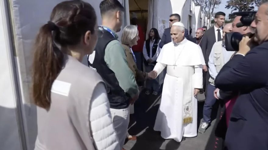 El Papa, en el centro de migrantes Las Raíces.